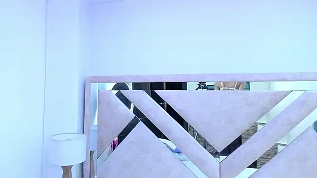 Snapshot of ximena_vasquez8 chatting on 12/15/25, 03:00 ximena vasquez8 online show from 12/15/25, 03:00