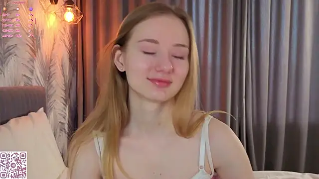 ElvinaRose online show from 04/18/26, 04:27