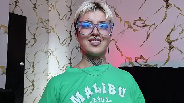 Rebeka-baker online show from 04/11/26, 04:33