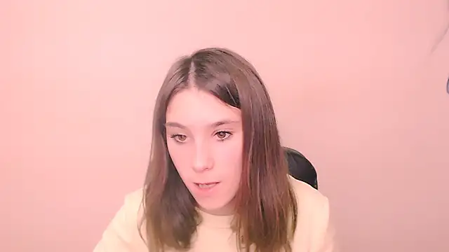 Snapshot of RosaRay_ chatting on 10/17/25, 07:11 RosaRay online show from 10/17/25, 07:11