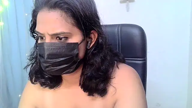 Snapshot of Karan_Ash chatting on 12/04/25, 08:56 Karan Ash online show from 12/04/25, 08:56