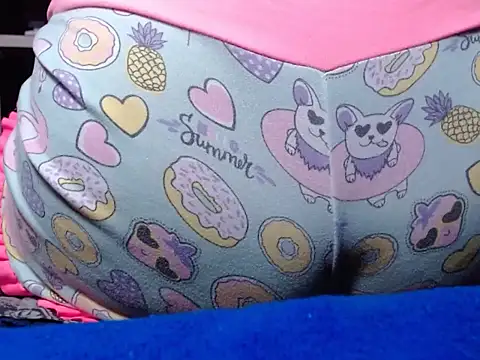 Snapshot of salmaextremeperver chatting on 11/14/25, 10:25 salmaextremeperver online show from 11/14/25, 10:25