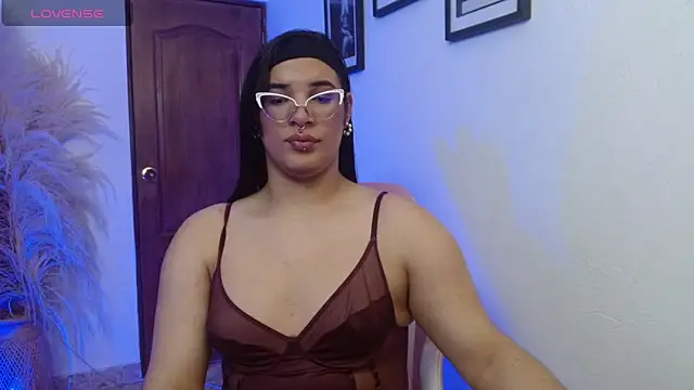 Snapshot of Valen_Sampaio chatting on 10/10/25, 12:26 Valen Sampaio online show from 10/10/25, 12:26