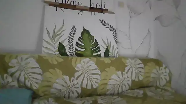 Snapshot of Catty_Lady chatting on 11/16/25, 06:13 Catty Lady online show from 11/16/25, 06:13