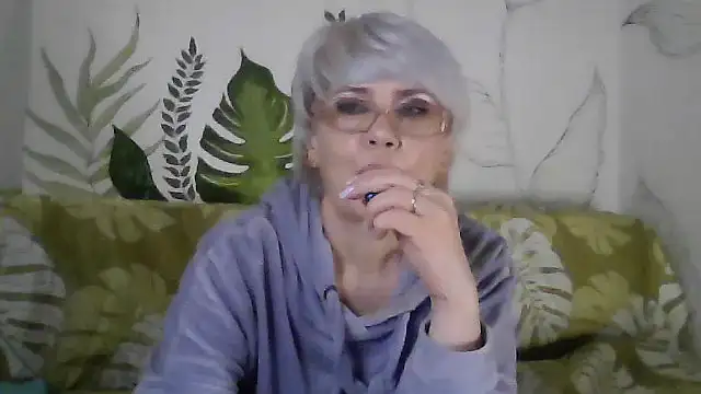 Catty Lady online show from 01/17/26, 07:17