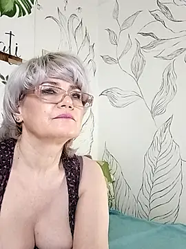 Catty Lady online show from 04/06/26, 07:26