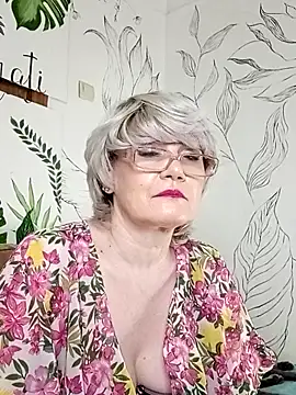 Snapshot of Catty_Lady chatting on 05/08/26, 07:19 Catty Lady online show from 05/08/26, 07:19
