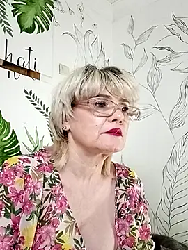 Snapshot of Catty_Lady chatting on 05/29/26, 08:18 Catty Lady online show from 05/29/26, 08:18