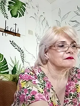 Snapshot of Catty_Lady chatting on 06/03/26, 08:14 Catty Lady online show from 06/03/26, 08:14