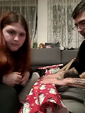 Snapshot of Engelundteufelchen23 chatting on 12/17/25, 07:20 Engelundteufelchen23 online show from 12/17/25, 07:20