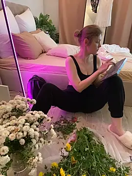 Snapshot of miamunn chatting on 10/16/25, 04:41 miamunn online show from 10/16/25, 04:41