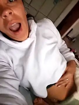 SharonDustLove online show from 10/03/25, 11:51