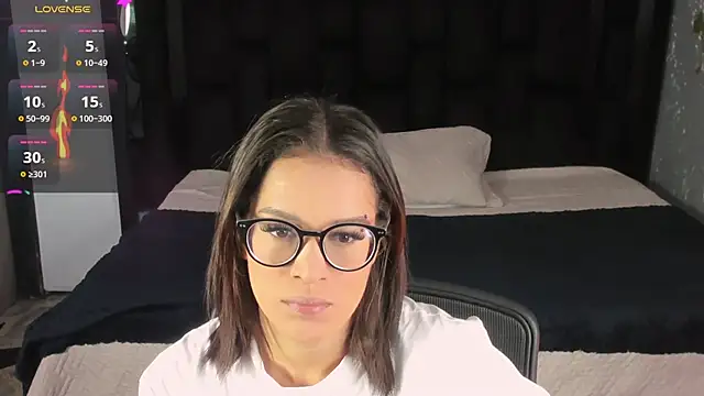 ZoeWestt online show from 09/17/25, 12:51