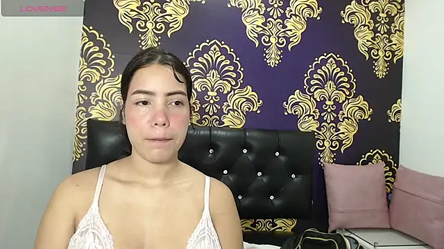 Snapshot of BigBoobs_Goddess chatting on 10/17/25, 11:24 BigBoobs Goddess online show from 10/17/25, 11:24