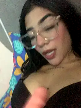 ElaRose 12 online show from 11/05/25, 07:03