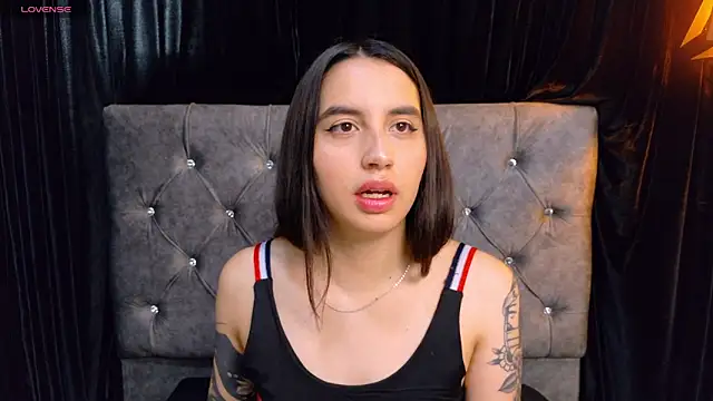 Snapshot of kaylee_lee chatting on 09/27/25, 01:38 kaylee lee online show from 09/27/25, 01:38