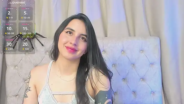 Snapshot of kaylee_lee chatting on 10/16/25, 04:24 kaylee lee online show from 10/16/25, 04:24