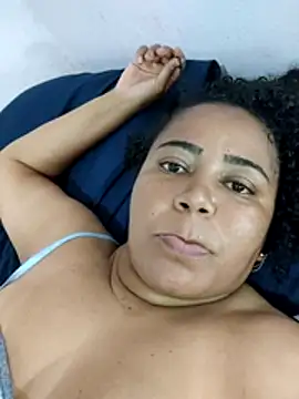 Snapshot of Rafaschuler chatting on 12/15/25, 04:44 Rafaschuler online show from 12/15/25, 04:44