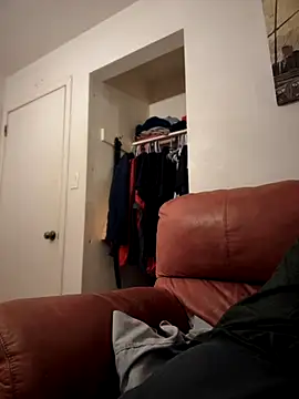 Snapshot of himNIGuys chatting on 11/14/25, 04:11 himNIGuys online show from 11/14/25, 04:11