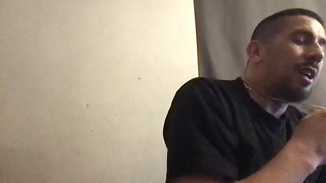 Snapshot of himNIGuys chatting on 11/19/25, 01:11 himNIGuys online show from 11/19/25, 01:11