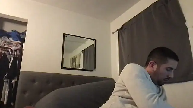 Snapshot of himNIGuys chatting on 11/26/25, 02:51 himNIGuys online show from 11/26/25, 02:51