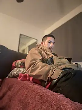 Snapshot of himNIGuys chatting on 11/29/25, 05:21 himNIGuys online show from 11/29/25, 05:21