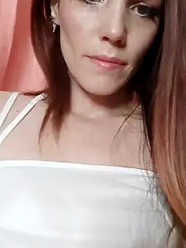 Snapshot of Angie_meow chatting on 09/14/25, 05:01 Angie meow online show from 09/14/25, 05:01