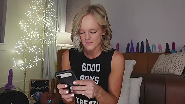 Taylorlove303 online show from 01/07/26, 10:51
