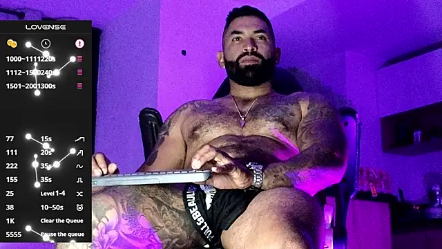 Snapshot of Max-prada chatting on 02/14/26, 02:08 Max-prada online show from 02/14/26, 02:08