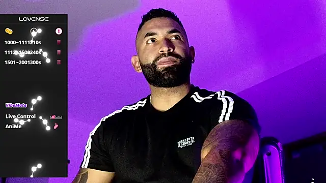 Snapshot of Max-prada chatting on 02/26/26, 01:26 Max-prada online show from 02/26/26, 01:26