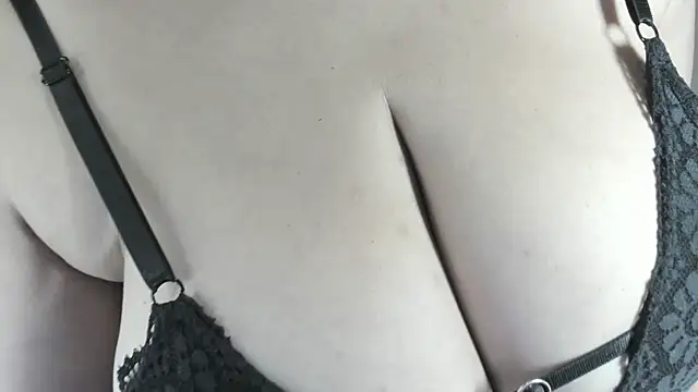 cami hotboobs online show from 03/18/26, 01:25