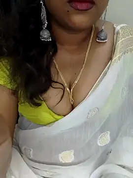 Snapshot of Anu_Reddy_10 chatting on 09/12/25, 04:56 Anu Reddy 10 online show from 09/12/25, 04:56