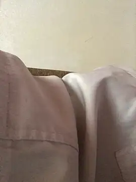 BryanaSmith21 online show from 10/04/25, 01:09