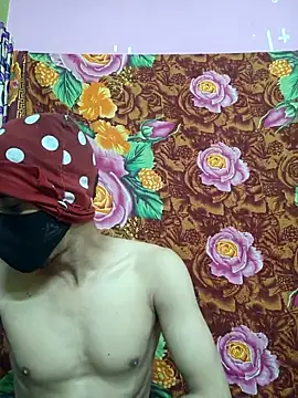 Seducing couple online show from 11/17/25, 04:07