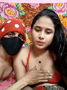 Seducing couple online show from 12/18/25, 09:37