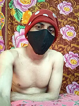 Seducing couple online show from 01/13/26, 08:52