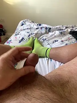 Snapshot of Bourne_606 chatting on 12/19/25, 01:07 Bourne 606 online show from 12/19/25, 01:07