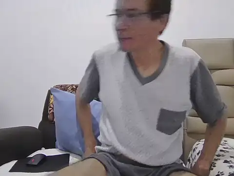 skinnylatino51 online show from 05/31/26, 12:41