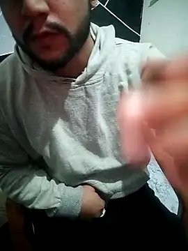 Kartikkartik8595 online show from 11/27/25, 09:28