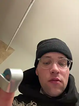 robin bones online show from 11/11/25, 03:28