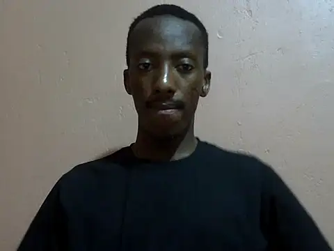 Snapshot of shadez94 chatting on 09/15/25, 07:25 shadez94 online show from 09/15/25, 07:25