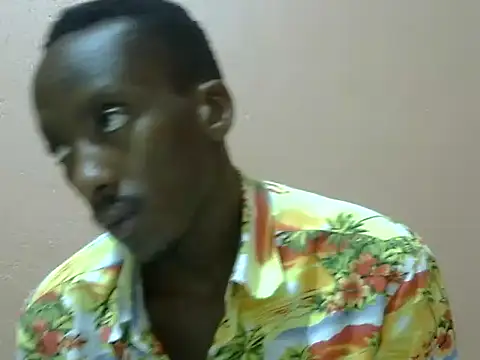 Snapshot of shadez94 chatting on 10/19/25, 09:59 shadez94 online show from 10/19/25, 09:59