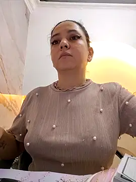 Abbyjoness21 online show from 10/30/25, 10:21