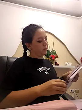 Abbyjoness21 online show from 11/08/25, 10:30