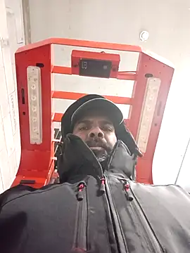 Snapshot of frenchblackc31 chatting on 11/26/25, 12:50 frenchblackc31 online show from 11/26/25, 12:50