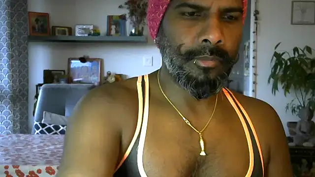 frenchblackc31 online show from 02/18/26, 05:09