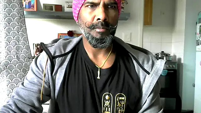 frenchblackc31 online show from 05/14/26, 08:32