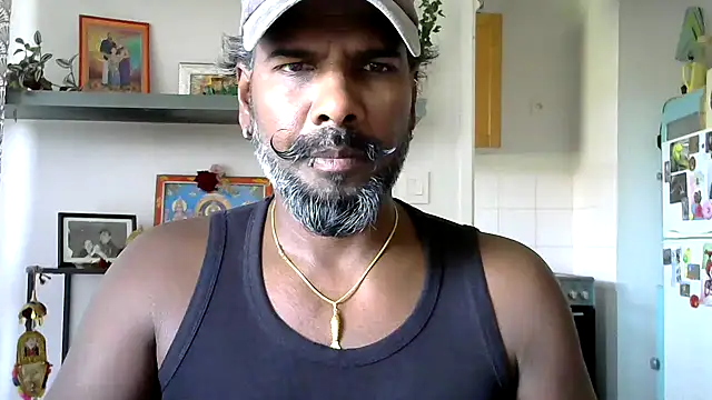 frenchblackc31 online show from 05/28/26, 01:41