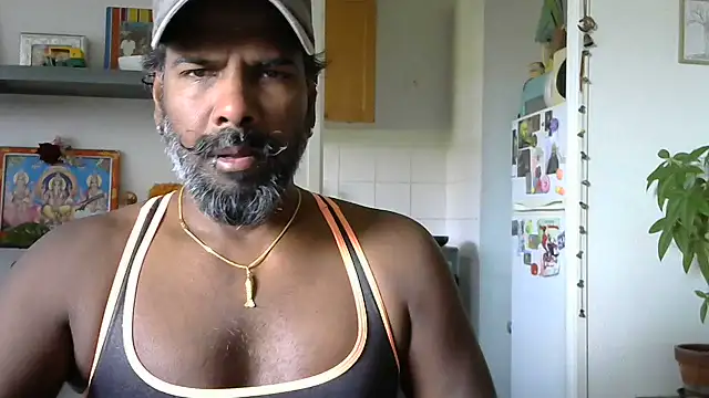 frenchblackc31 online show from 06/07/26, 10:41