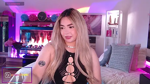 Snapshot of OriannaFox chatting on 05/17/26, 05:20 OriannaFox online show from 05/17/26, 05:20